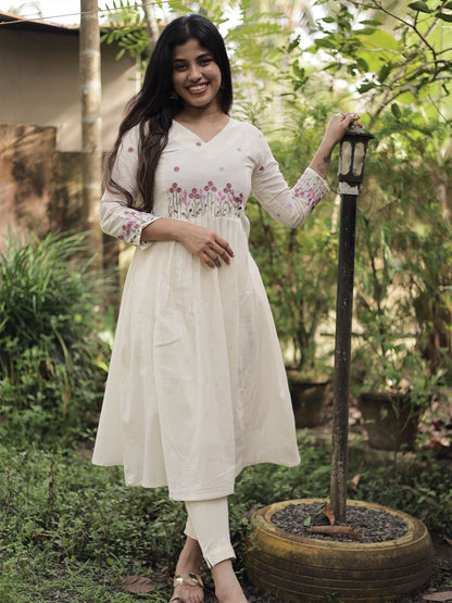 Women's Special Onam 2025 Kurthi - G327
