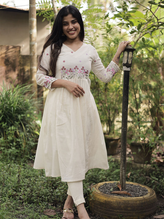 Women's Special Onam 2025 Kurthi - G327
