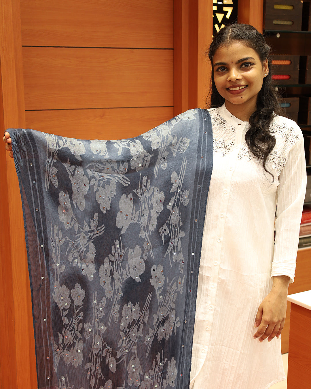 Women's Printed Dupatta with Mirrors