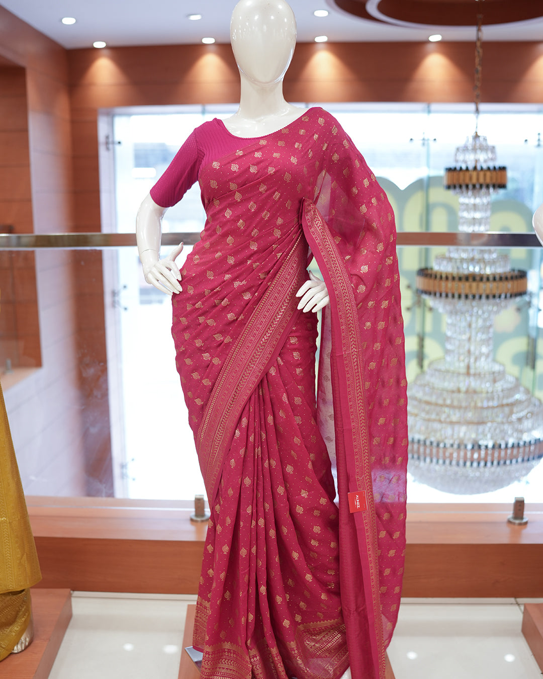 Vichithra Silk Saree- R228