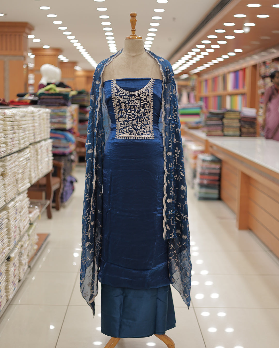 Women's Unstitched Salwar Suit with Batik Printed Dupatta  - Code: R410