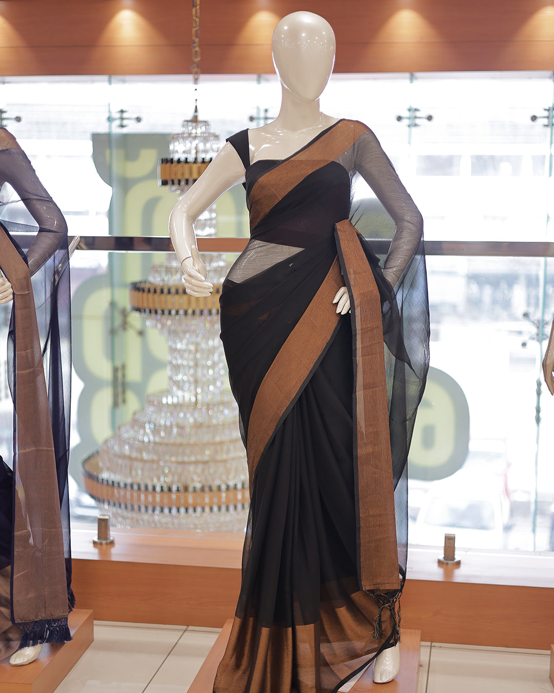 Elegant Women’s Chiffon Saree with Antique Border -DS01