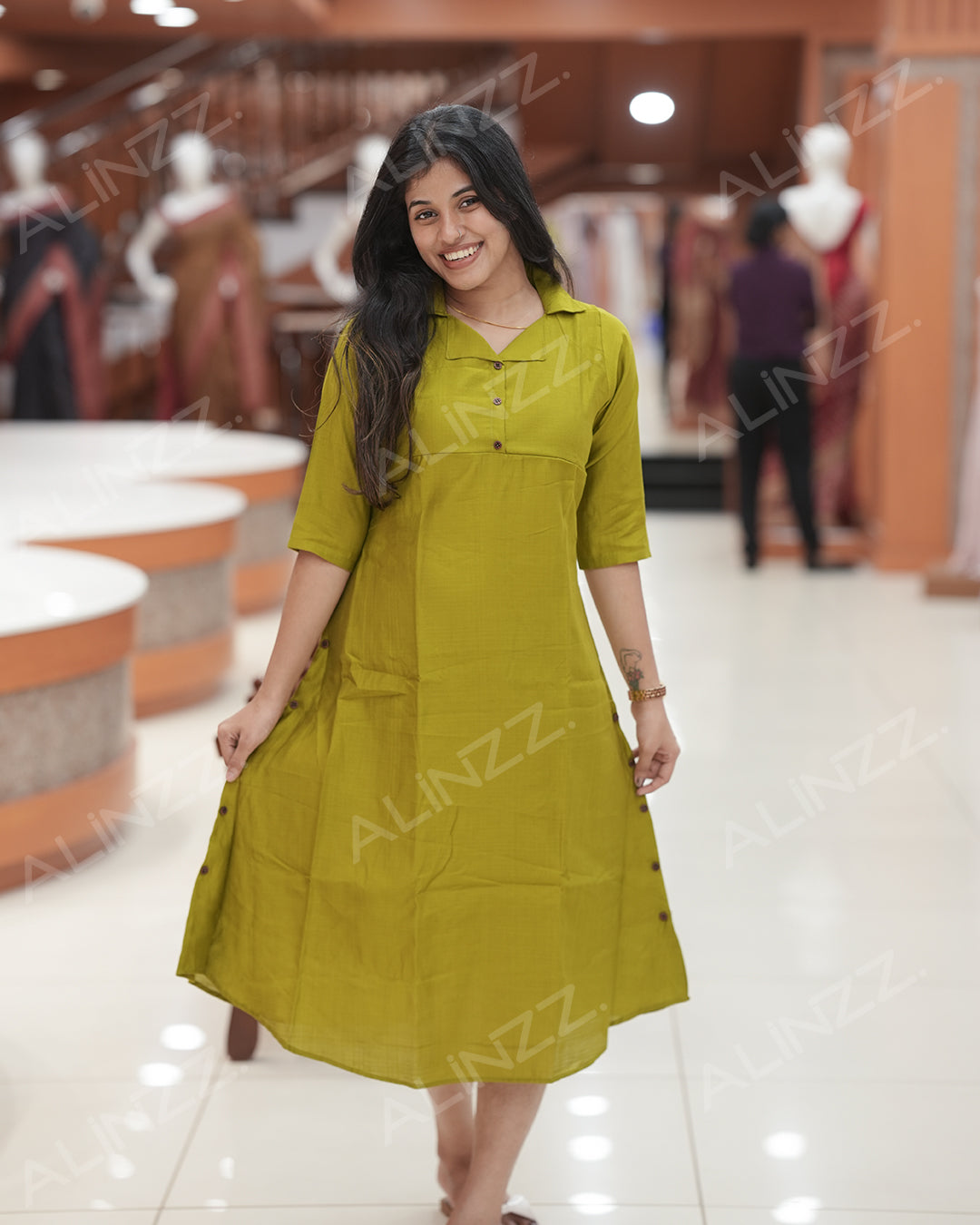 Women's Aline Top - R450