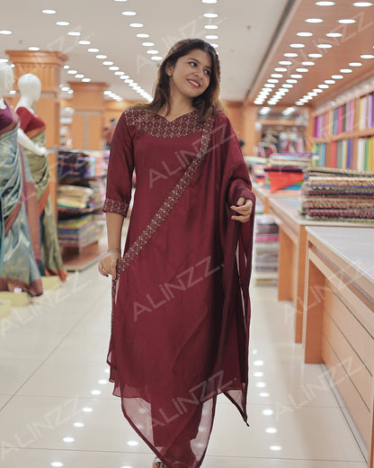 Elegant Vichitra Silk Embroidered Women's 3-Piece Salwar Suitt -R456