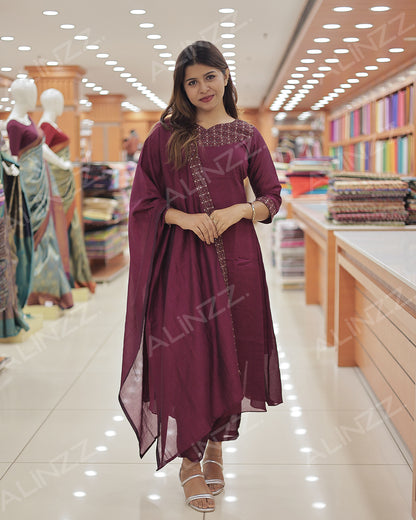 Elegant Vichitra Silk Embroidered Women's 3-Piece Salwar Suitt -R456