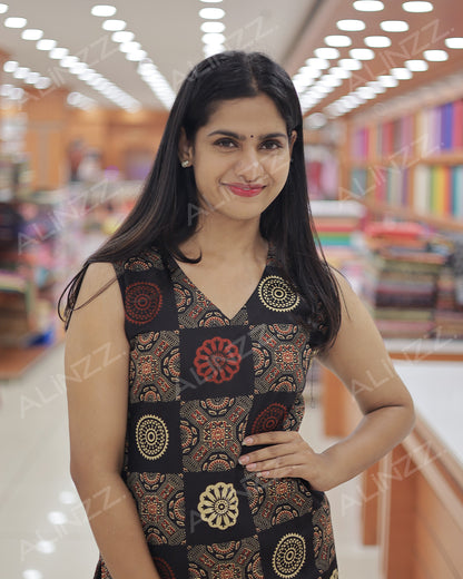 Women's Ajrakh Print Cotton Slitted Kurti- R461