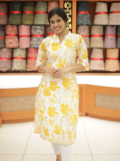Women's FLoral Printed Slited Kurthi- 1295
