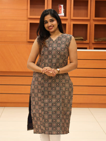 Women's Ajrakh Print Kurti - 1131