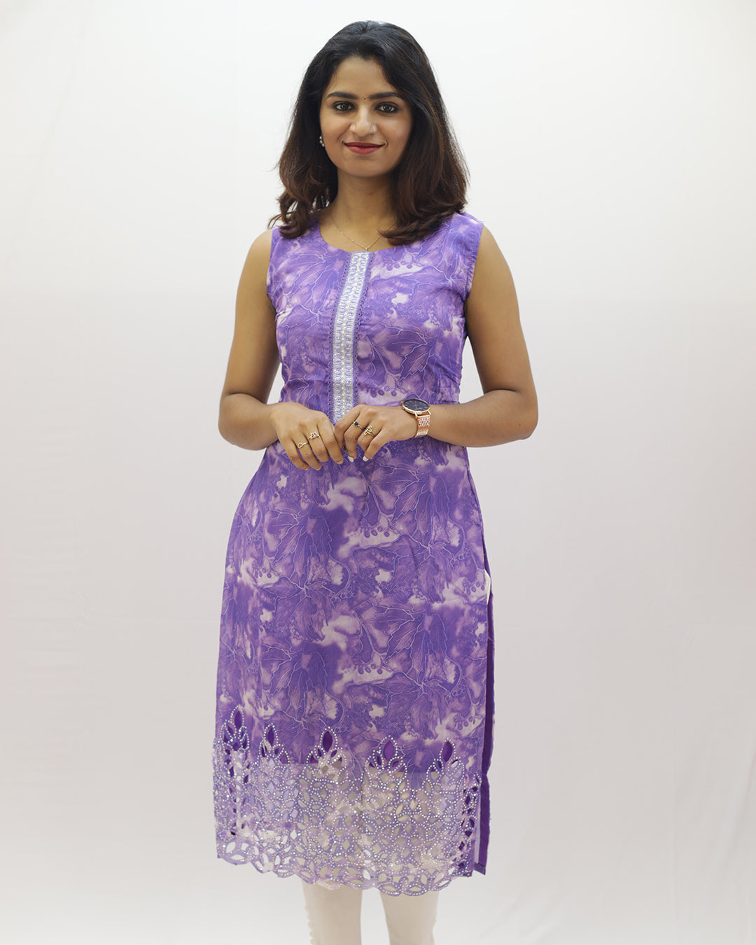 Elegant Sleeveless Slitted Kurthi in Blended Georgette with Dhaman Cutwork-1477