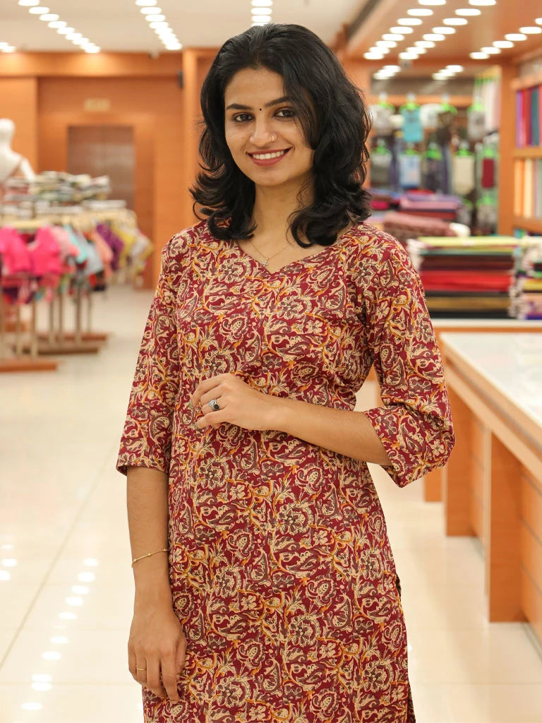 Women's Kalamkari Print Kurti - 1124