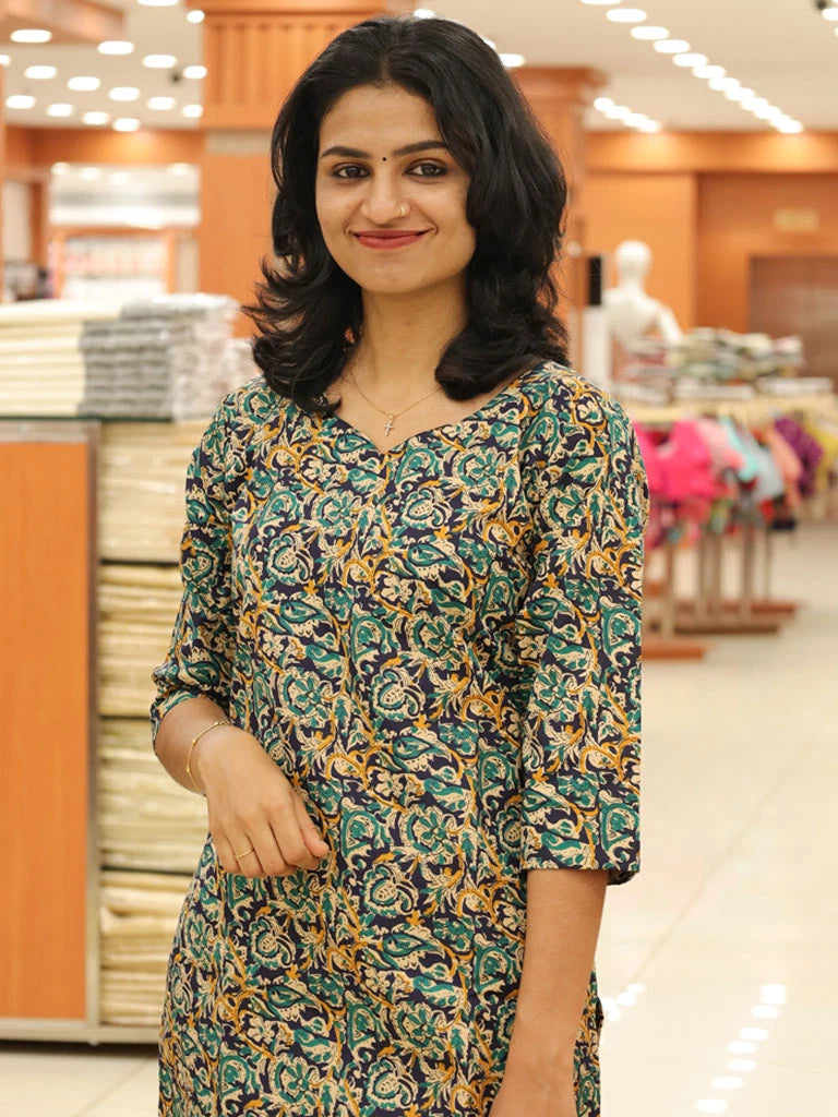 Women's Kalamkari Print Kurti - 1124