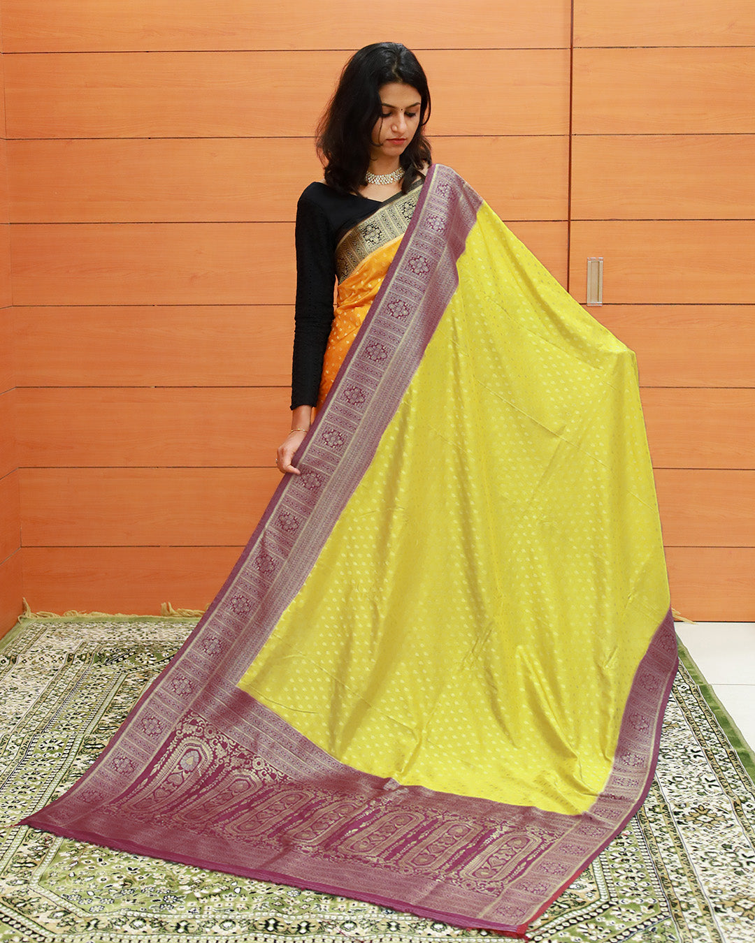 Georgette Banarasi Contrast Saree - 1220