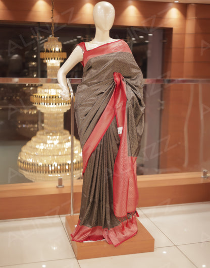 Banarasi Floral Design Saree for Women – R507