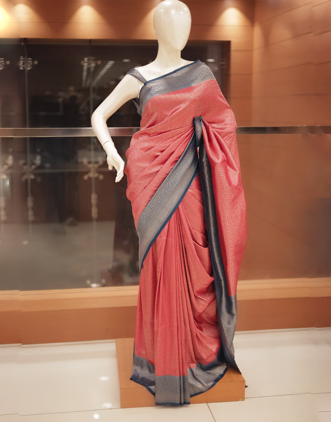 Banarasi Floral Design Saree for Women – R507