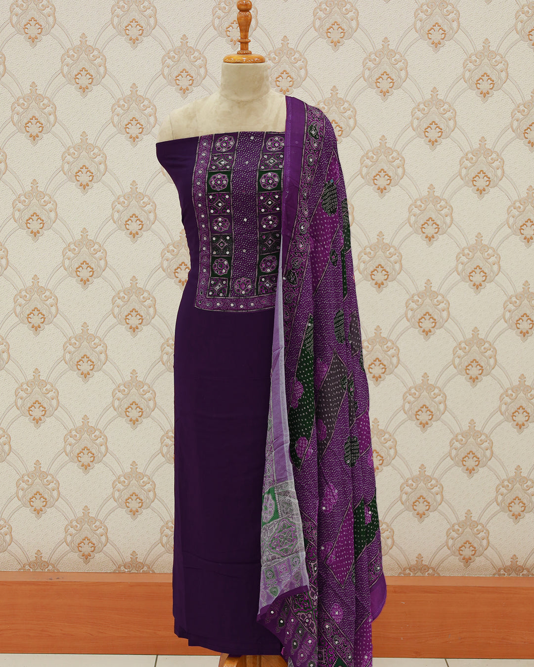 Women's Pakistani Salwar Suit with Chinnon Dupatta - 1202