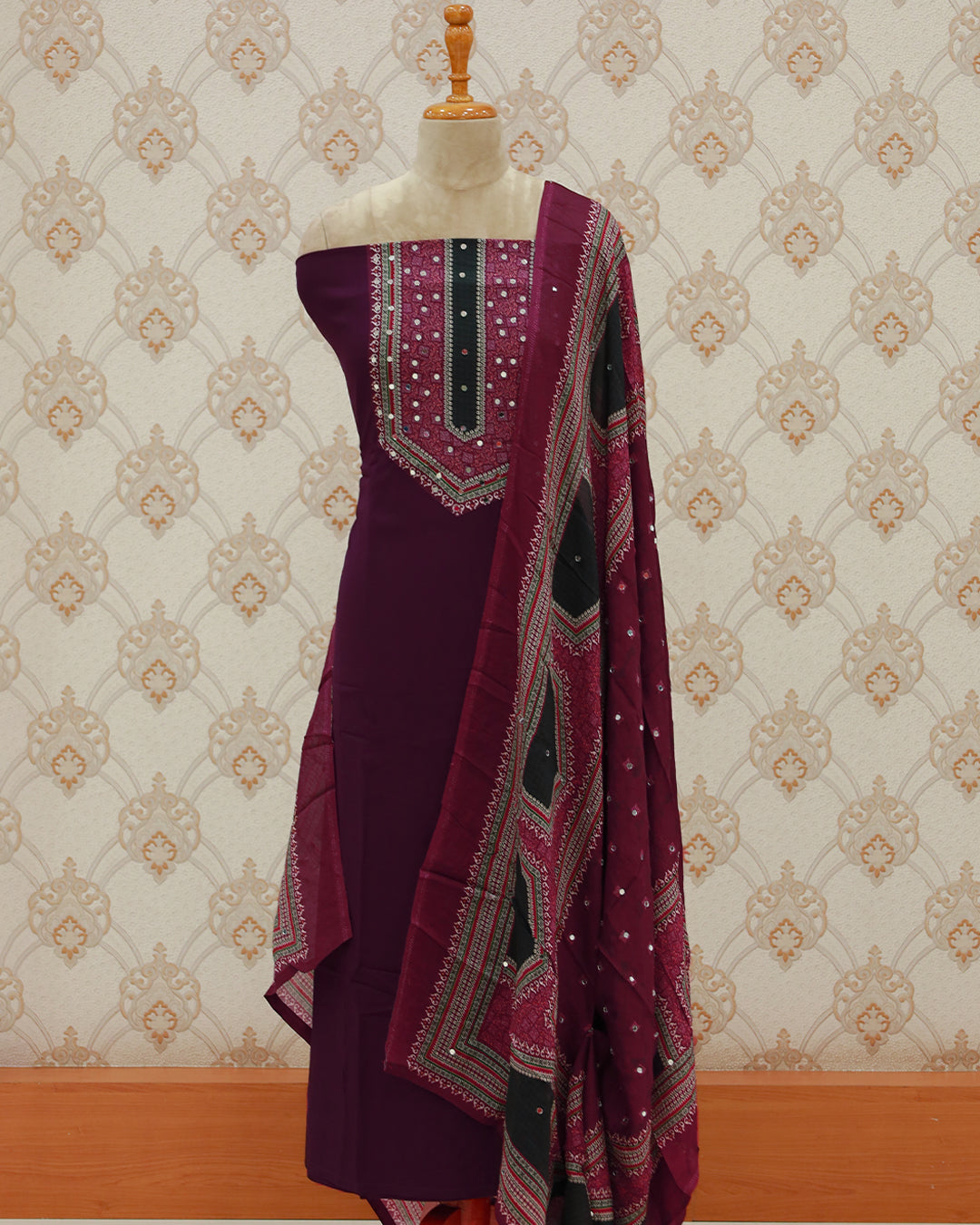 Women's Pakistani Salwar Suit with Chinnon Dupatta - 1202